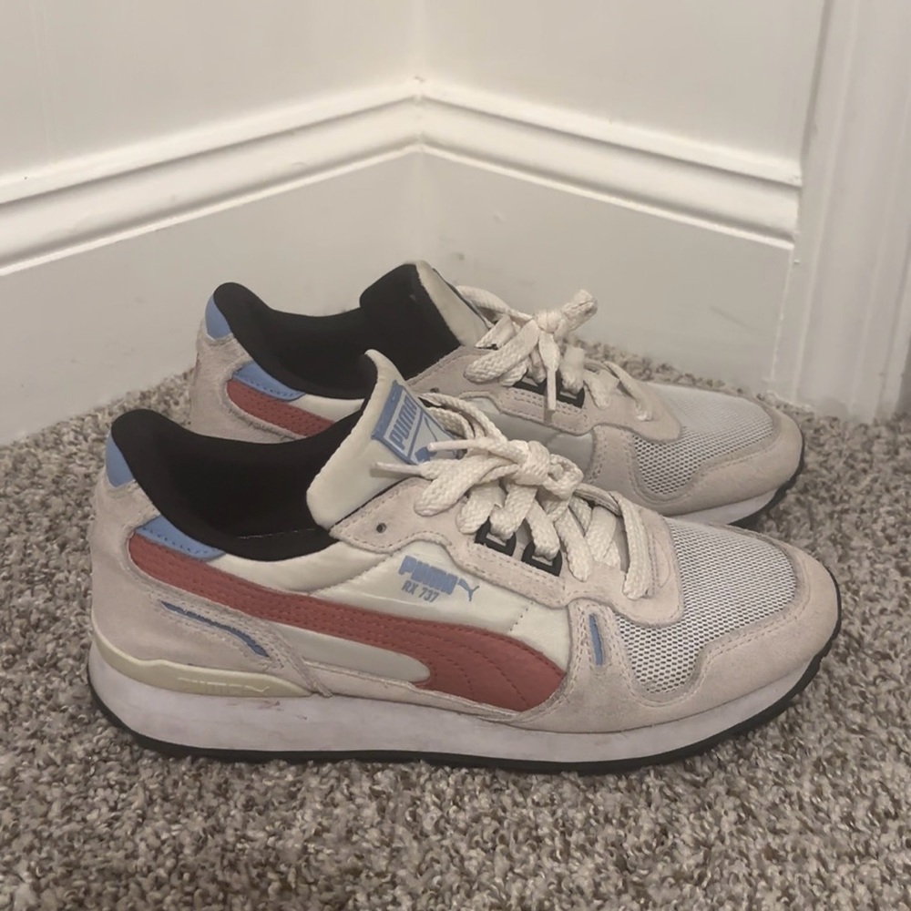 Retro Puma Sneakers